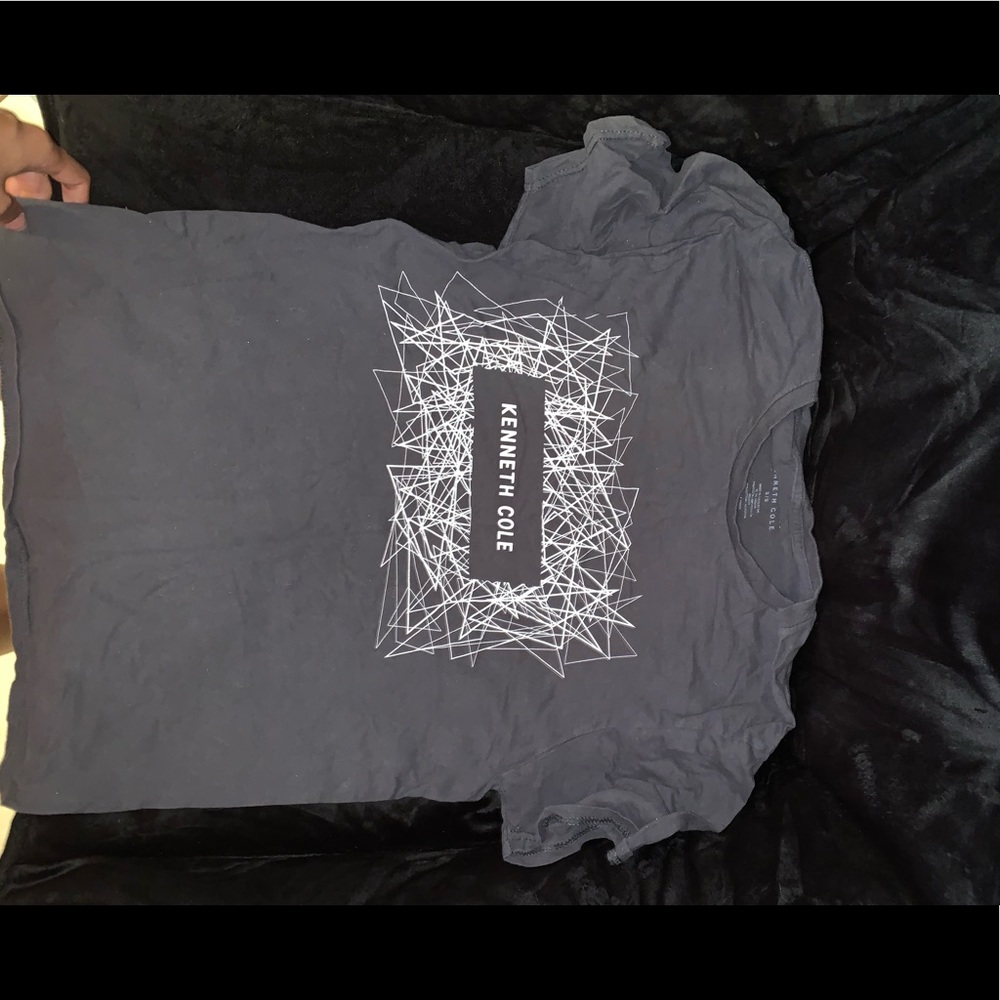 Reaction Kenneth Cole T- Shirt